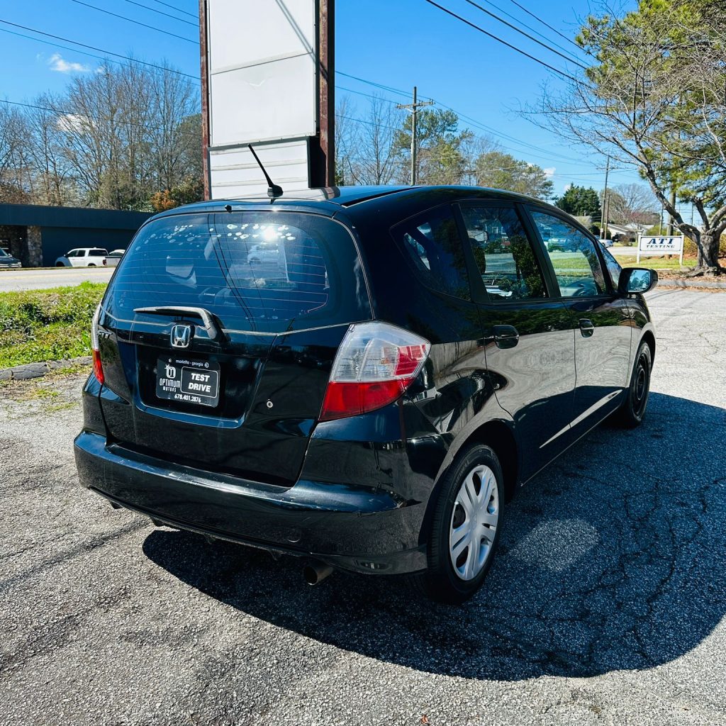 2010_Honda_Fit_013