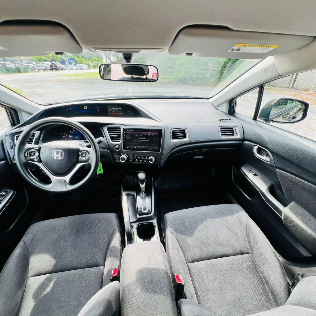 2013_Honda_Civic_013